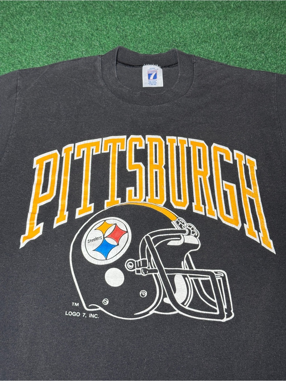 Vintage 80s Pittsburgh Steelers T-shirt, Old School NFL Football Logo 7 (Large)